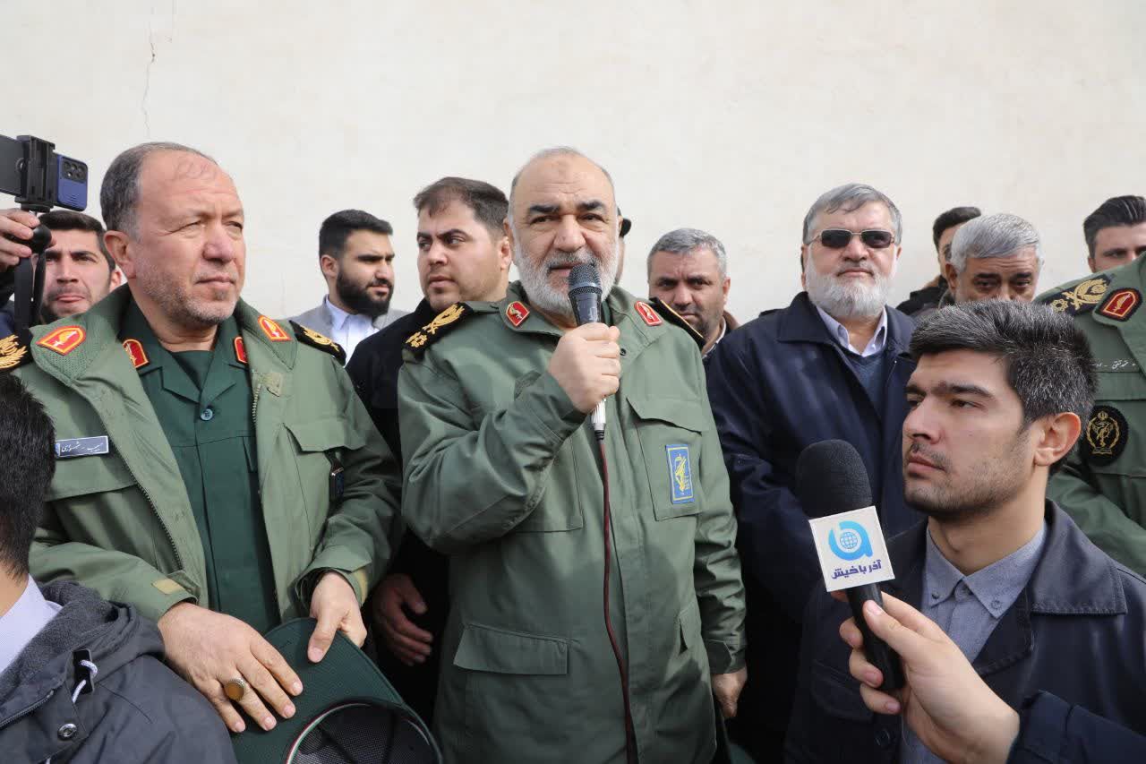 تمامی امکانات موجود برای بهبود شرایط زندگی هموطنان خویی بکار گرفته شود