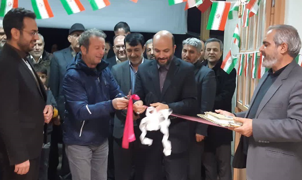 بهره برداری مدرسه خیرساز مشارکتی در شهر دیزج دیز