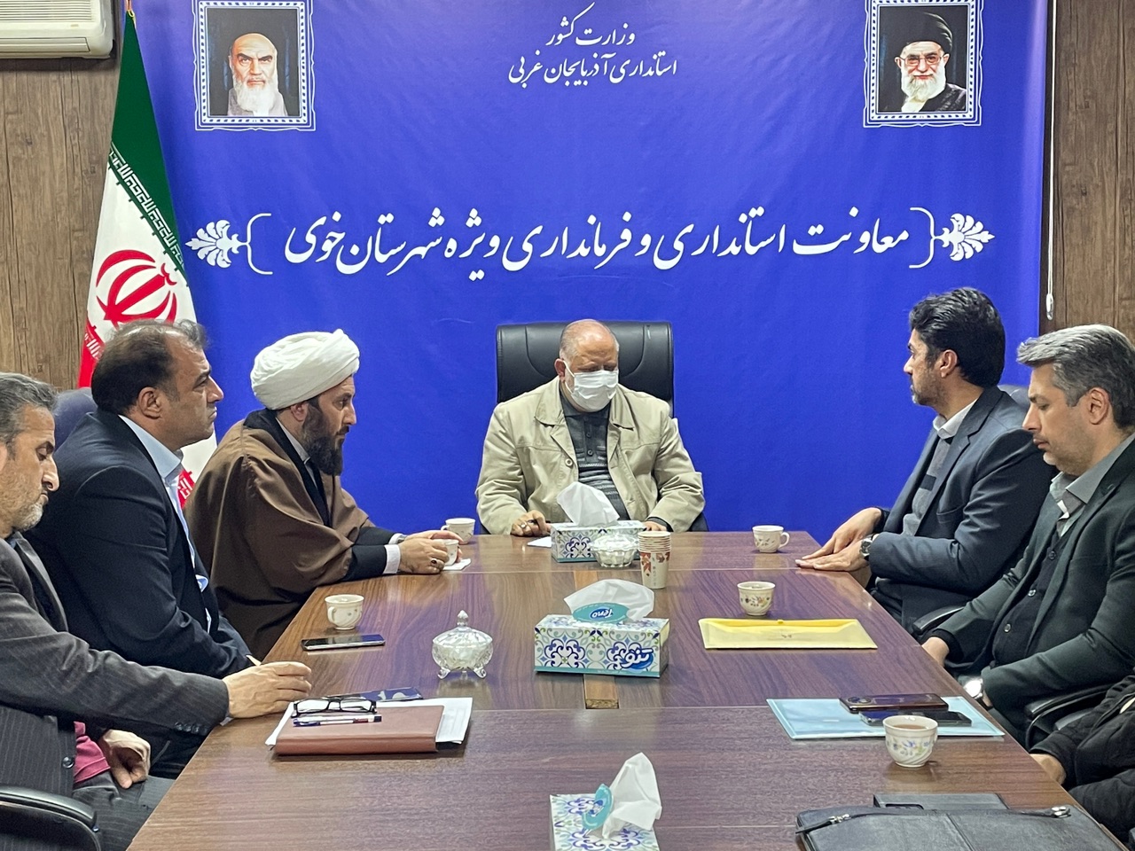 بررسی مسائل و مشکلات بخش سلامت خوی