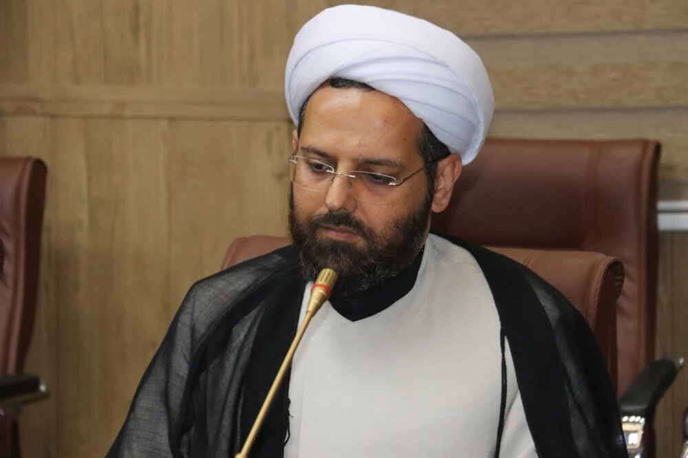 مسجد تنها برای اقامه نماز نیست