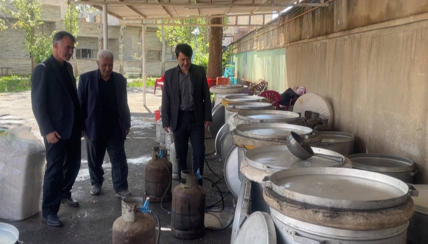 پخت بیش از 3 هزار پس غذای کرم را طبخ و دربین نیازمندان خوی