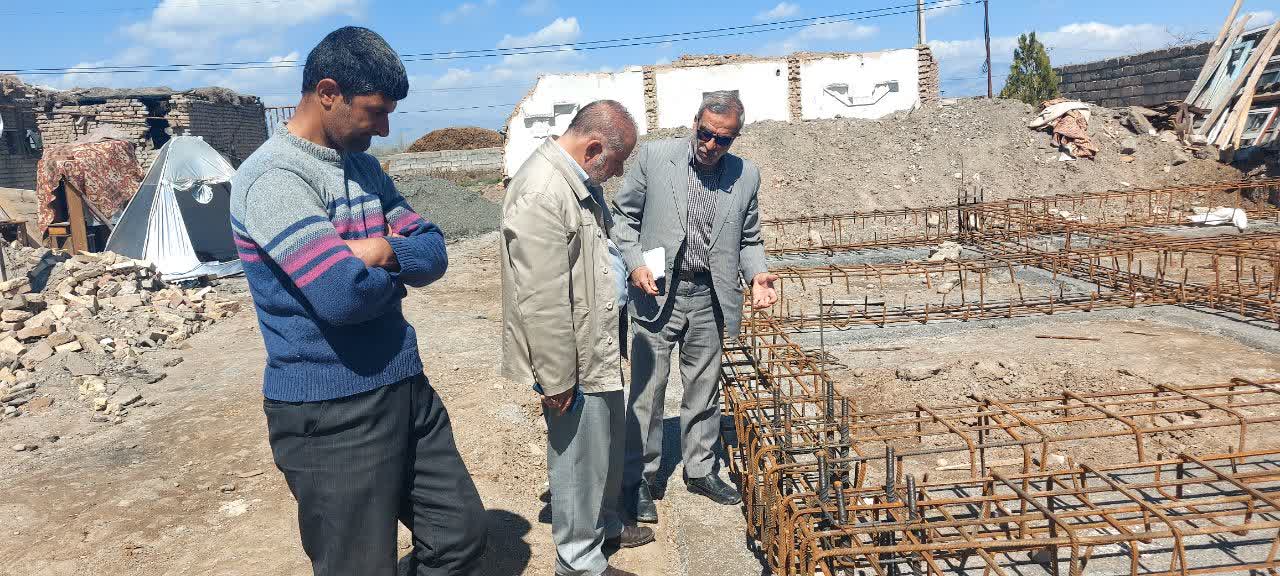 بررسی پیشرفت کار بازسازی روستای امام کندی