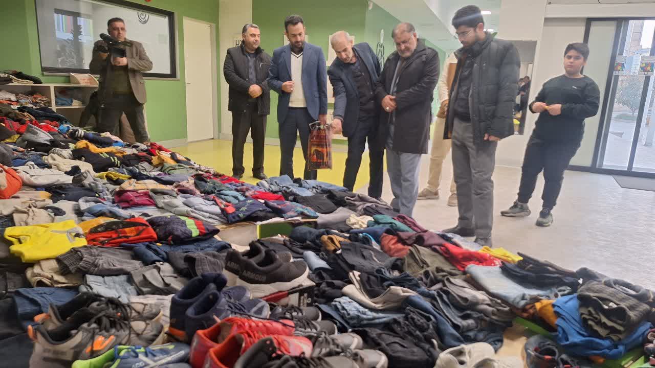 مشارکت دانشآموزان خویی در پویش مشق همدلی