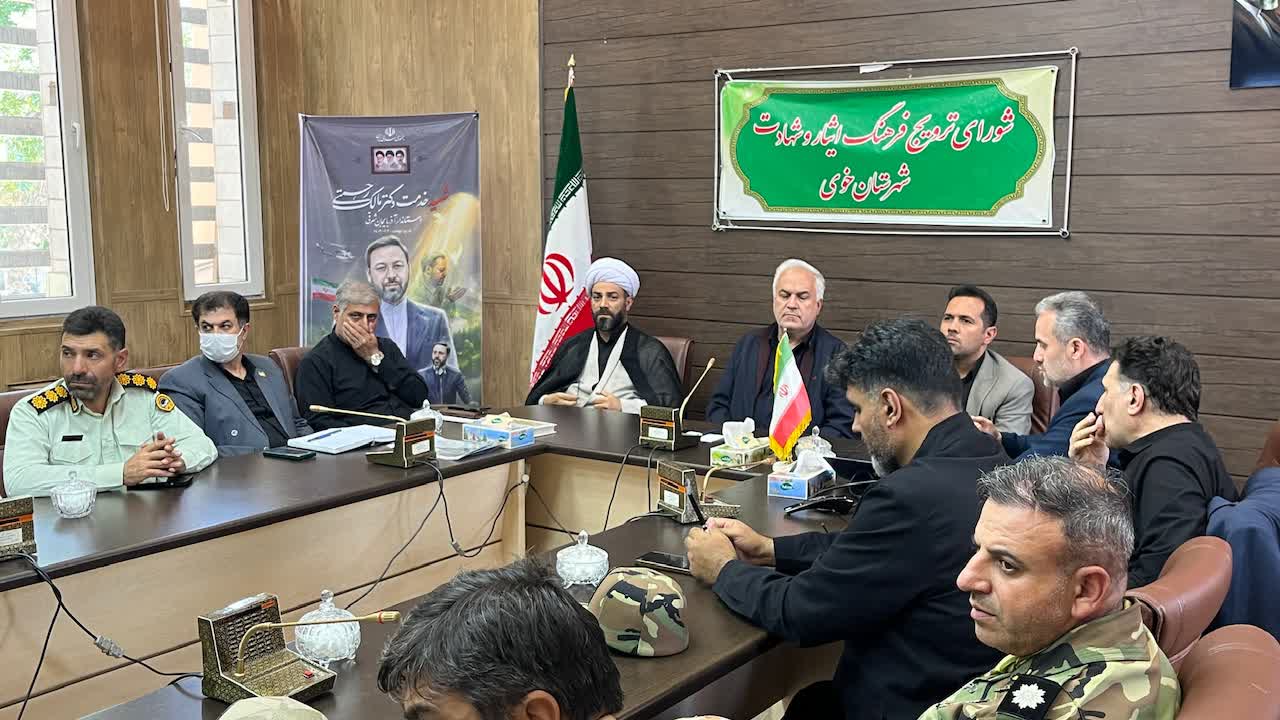 تأکید فرماندار خوی بر نهادینه‌سازی فرهنگ ایثار و ضرورت دلجویی مستمر از خانواده‌های شهدا و ایثارگران