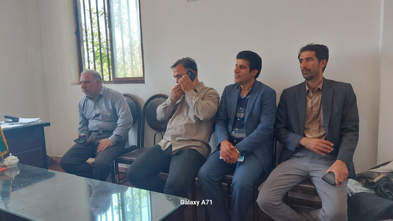 بازدید فرماندار خوی از مشکل آب روستای ولدیان