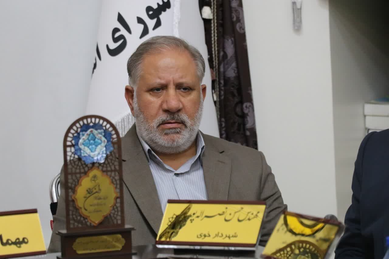 همدلی مسوولان در زلزله موجب جلوگیری از بروز بحران شد