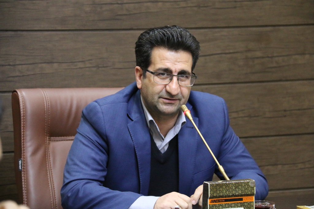 جلسه ساماندهی سد معبر و دستفروشان در میادین اصلی شهر