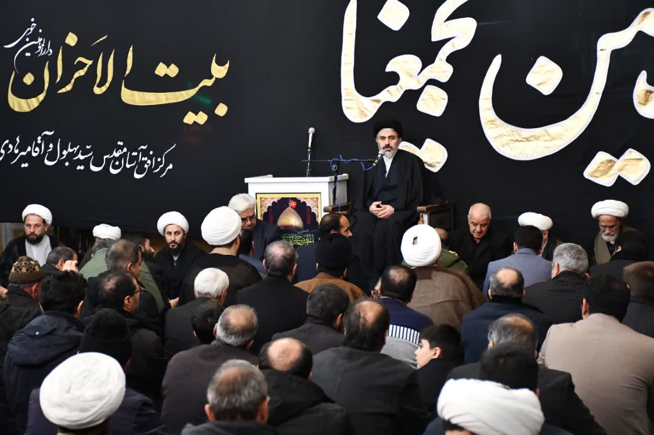 مراسم عزاداری با سخنرانی نماینده ولی فقیه استان آذربایجان غربی در خوی