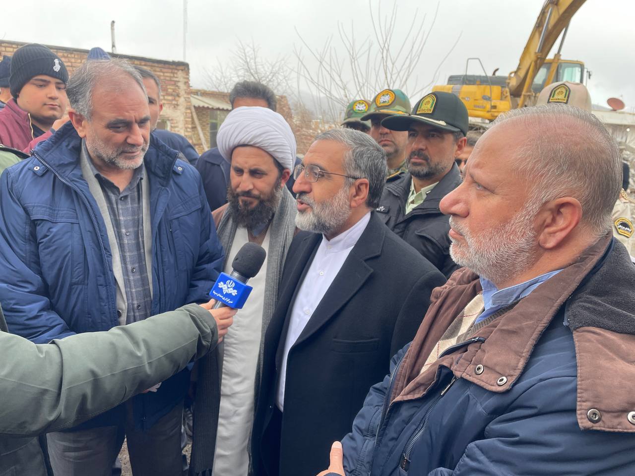 دولت از هیچ تلاشی برای کمک به بازسازی مناطق زلزلهزده خوی دریغ نمیکند
