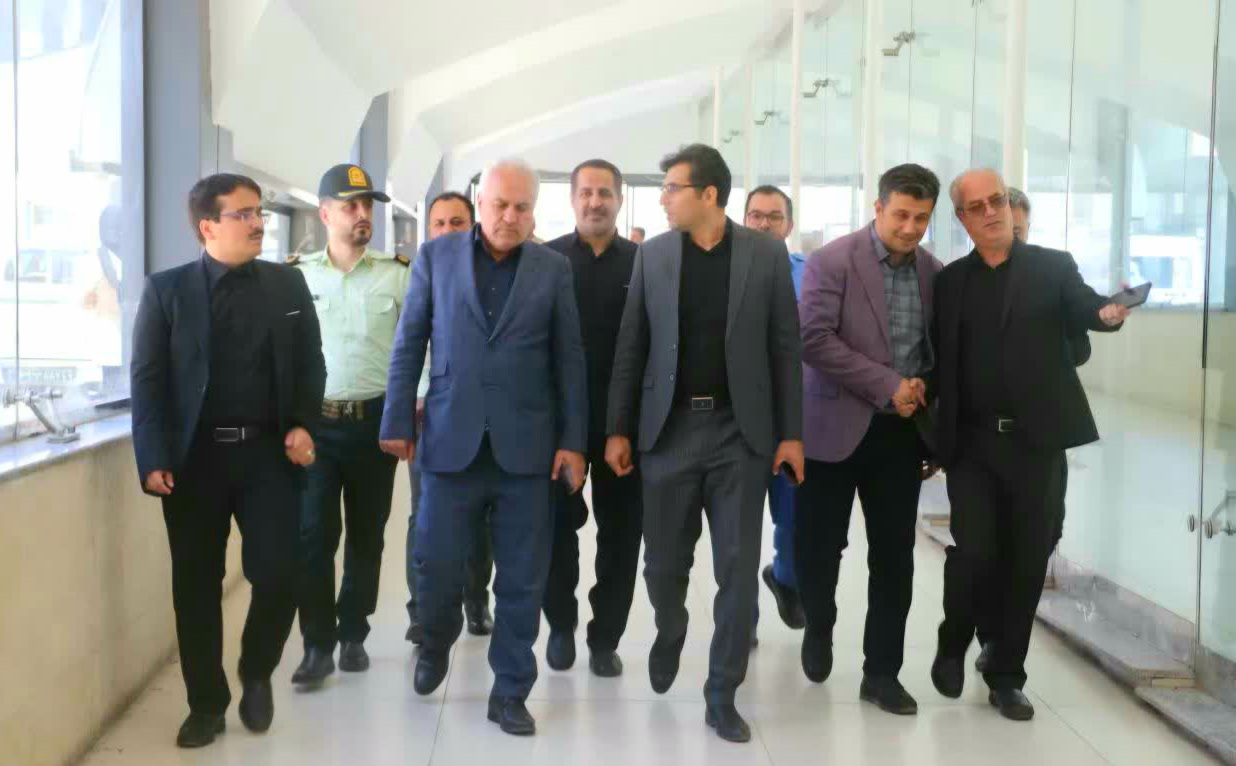 بازدید ‘غلامحسین آزاد’ سرپرست  فرمانداری ویژه شهرستان خوی از پایانه مرزی رازی