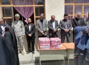 حضور بخشدار صفائیه در مدارس بخش