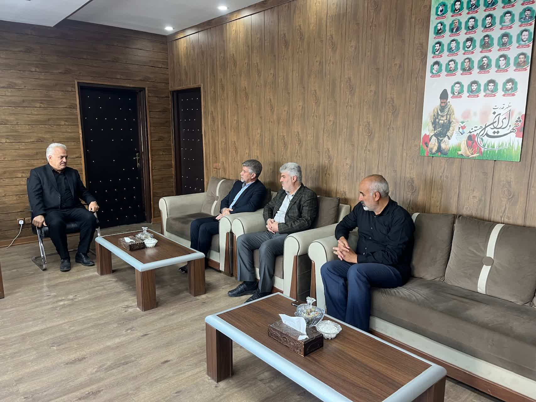 دیدار مسئول امور سیاست خارجی دفتر رئیسجمهور با سرپرست فرمانداری خوی؛ تأکید بر ارتقای مرز رازی و توسعه شهرستان