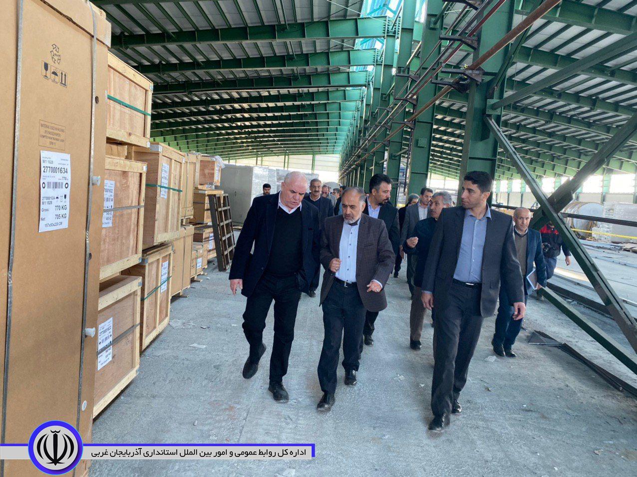 بازدید فرماندار شهرستان خوی از کارخانجات نساجی
