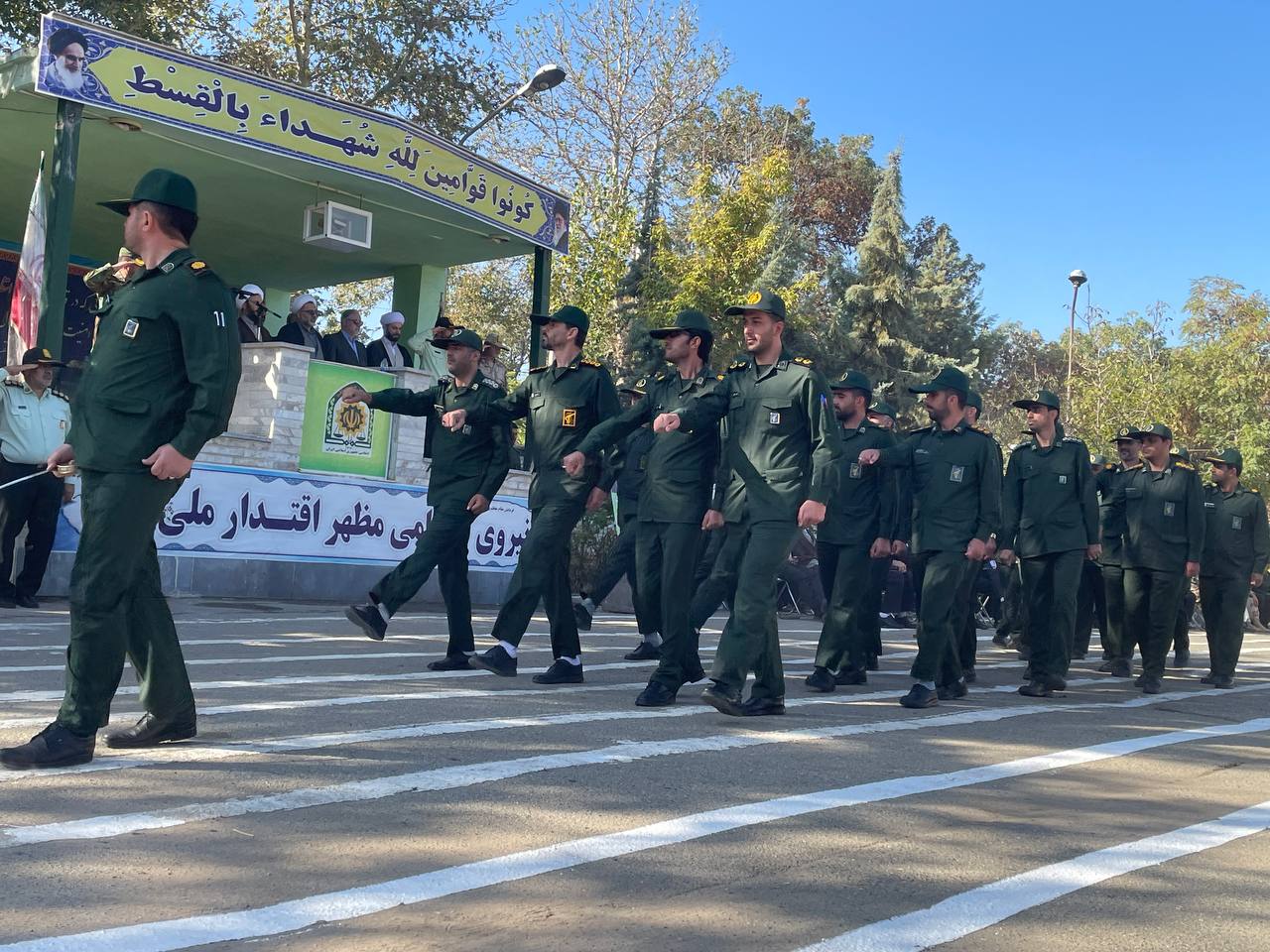 برگزاری مراسم صبحگاه مشترک نیروهای مسلح در خوی