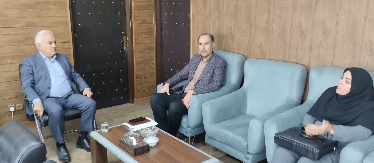 بررسی مشکلات راه و شهرسازی شهرستان خوی با حضور فرماندار ویژه