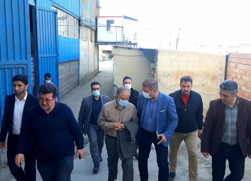 بازدید فرماندار شهرستان خوی از واحدهای شهرک صنعتی