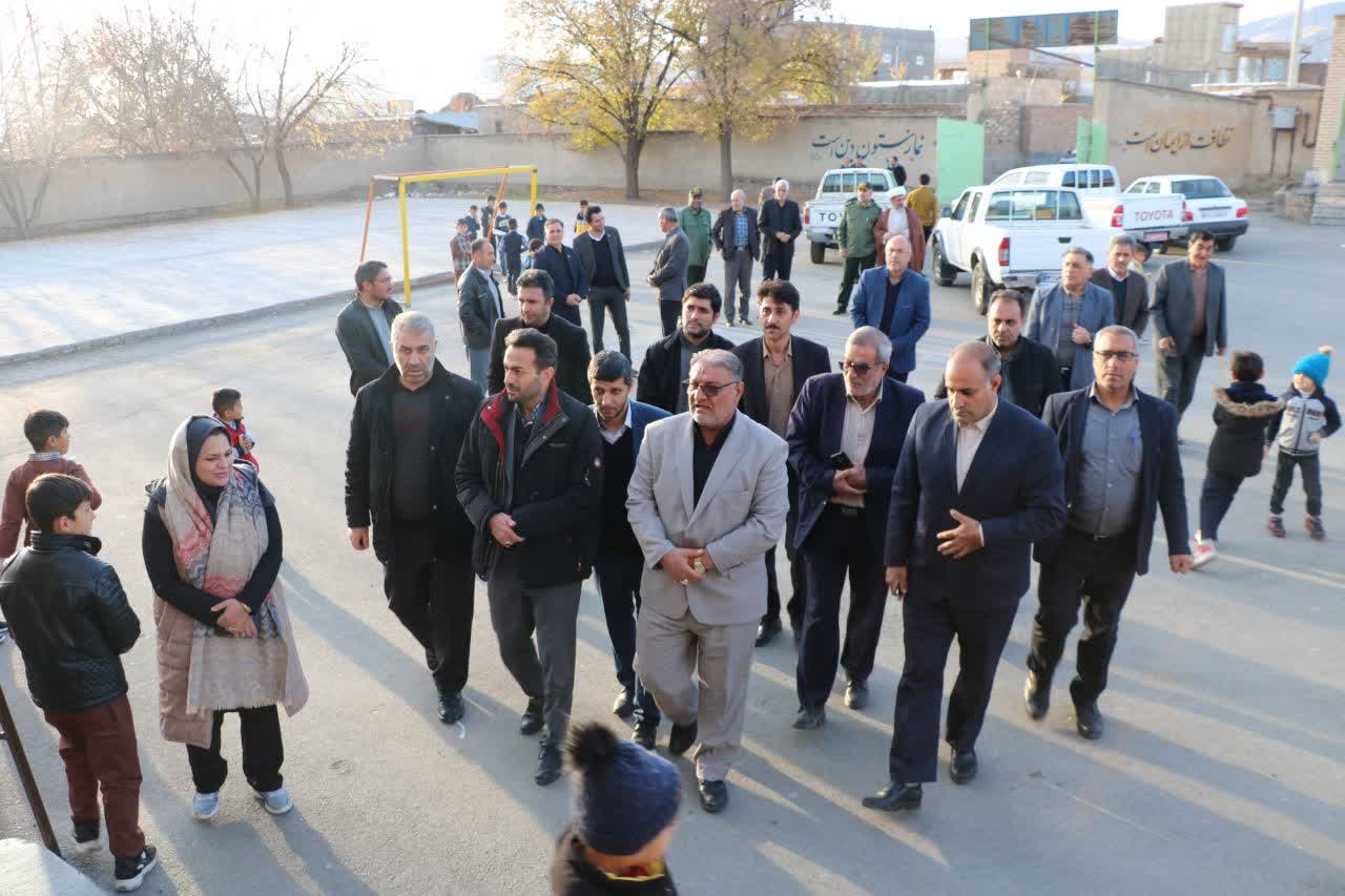 بازدید فرماندار خوی از مدرسه ابتدایی شهید مرادلو روستای پسک