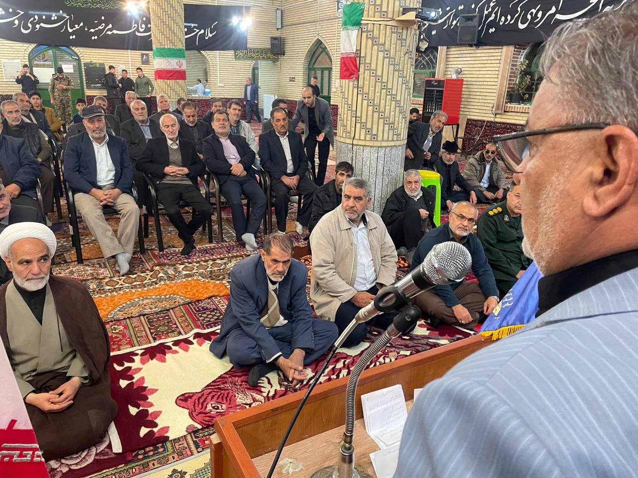 برگزاری مراسم گرامیداشت هفته بسیج در مسجد امام جعفرصادق (ع)