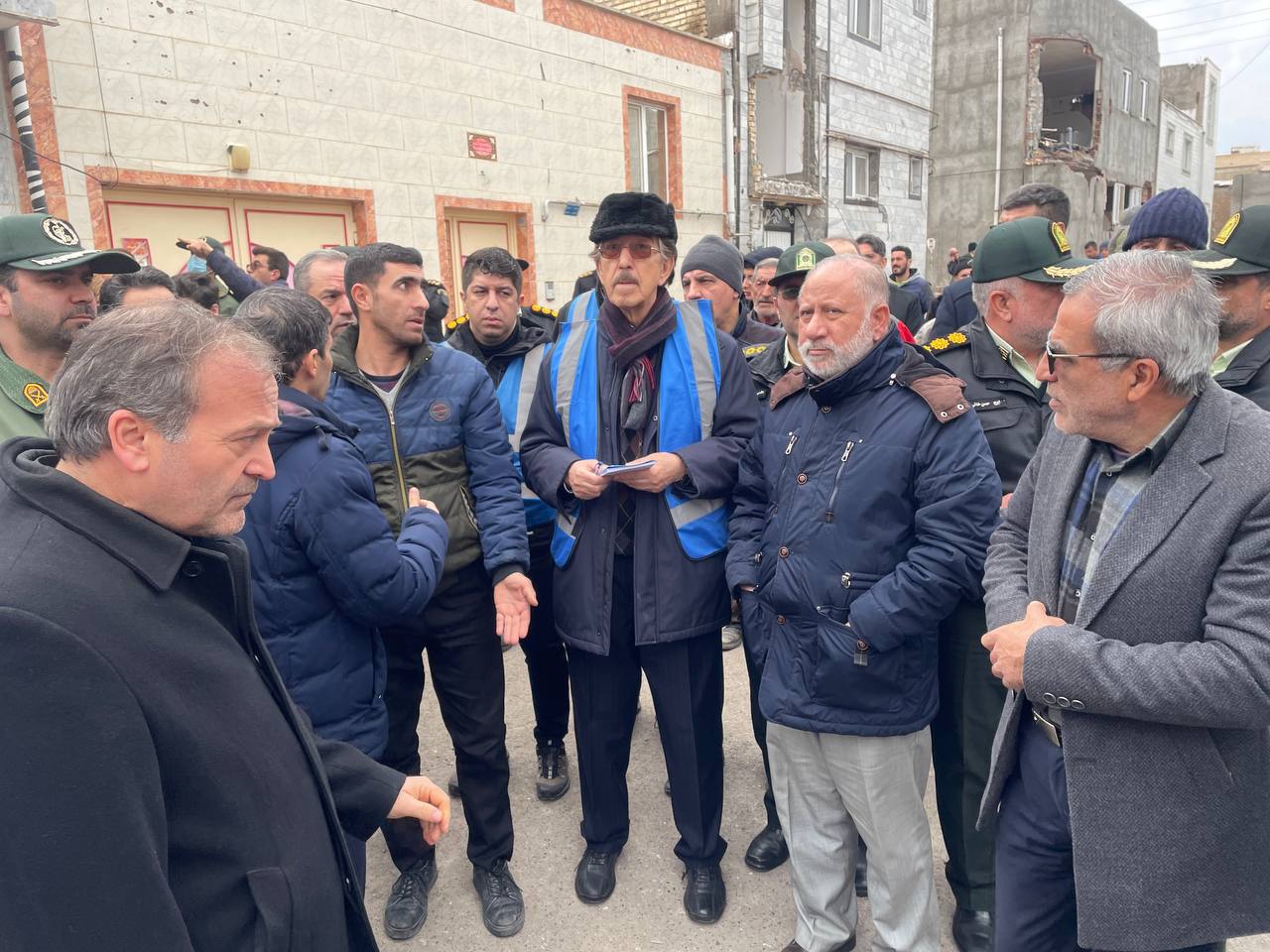 آلبوم تصویری/ رئیس دفتر بشر دوستانه سازمان ملل متحد در ایران از مناطق زلزله زده خوی