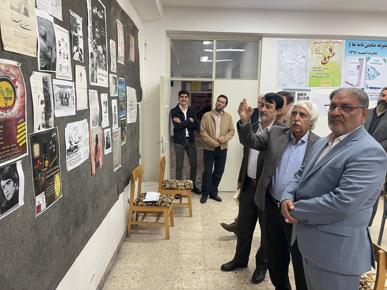 دیدار فرماندار با جمعی از هنرمندان خویی