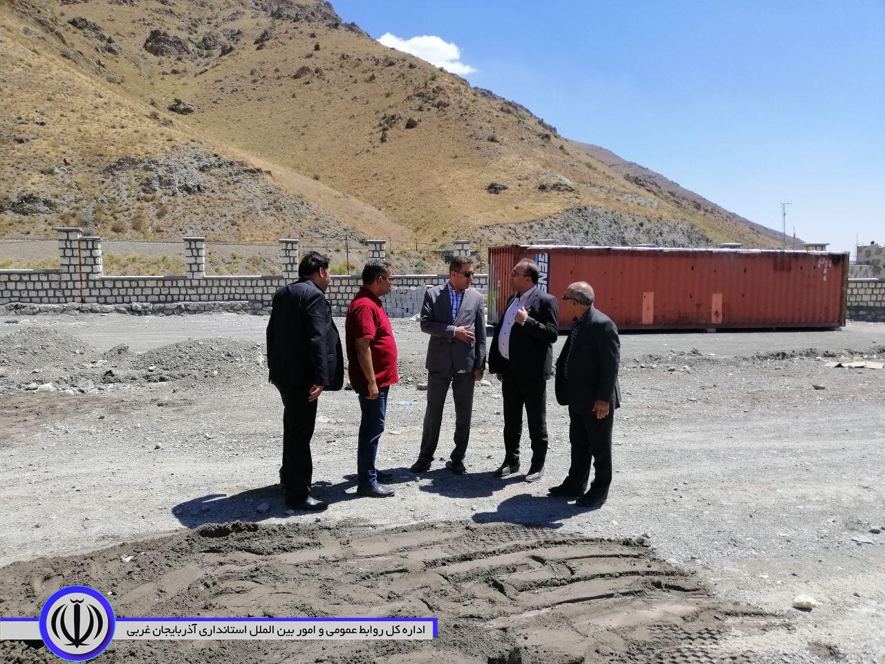 بازدید سرپرست معاونت هماهنگی امور عمرانی استانداری آذربایجان غربی از پایانه مرزی رازی