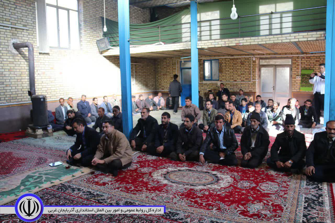 کلنگ زنی آسفالت راه روستای خانقاه بخش مرکزی شهرستان خوی