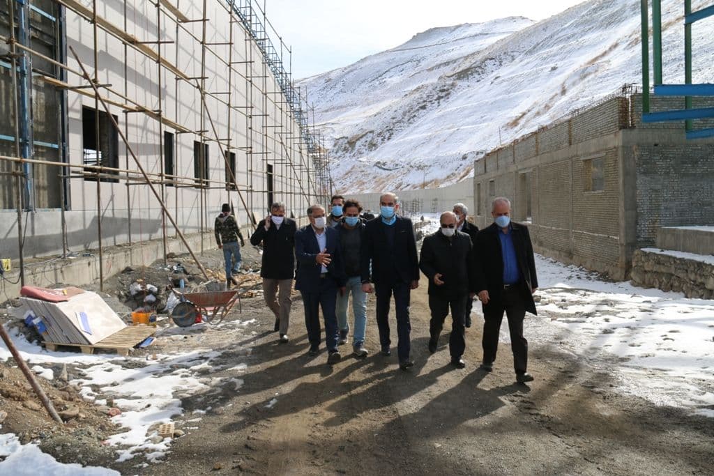 بازدید معاون هماهنگی امور اقتصادی استاندار آذربایجان غربی و فرماندار ویژه شهرستان خوی از مراحل احداث پایانه مرزی رازی