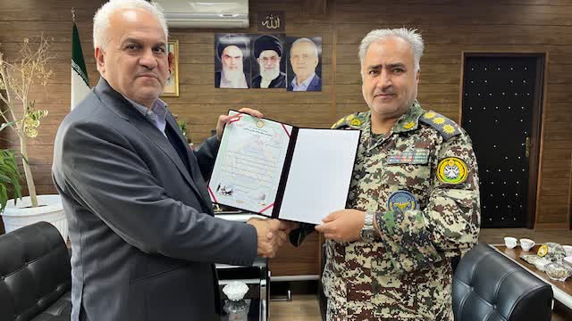 نشست فرماندار خوی با فرماندهان منطقه پدافند هوایی شمالغرب کشور برگزار شد