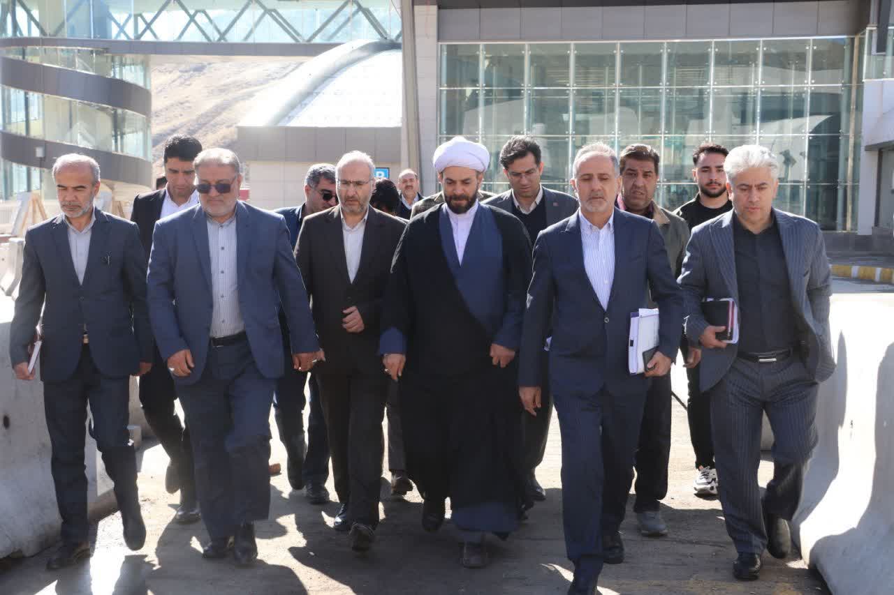 بازدید مدیرکل بازرسی استان، فرماندار و دادستان خوی از پایانه مرزی رازی