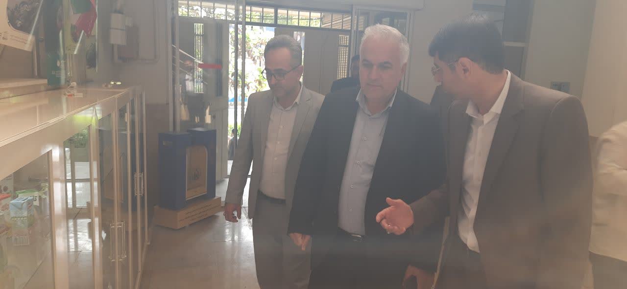 بازدید سرپرست فرمانداری خوی ز اداره صنعت، معدن و تجارت