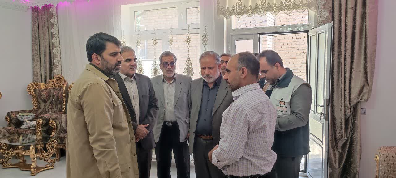 آلبوم تصویری/ بازدید میدانی معاون توسعه روستایی، مناطق محروم و عشایر ریاست جمهوری از روند بازسازی مناطق زلزلهزده خوی