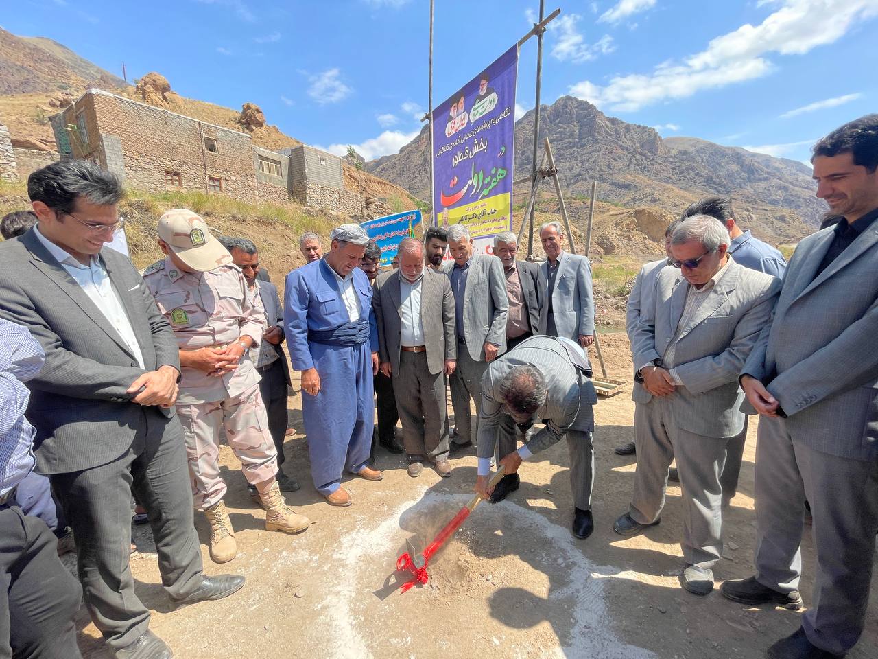24طرح عمرانی، خدماتی و تولیدی در خوی افتتاح و کلنگ زنی شد
