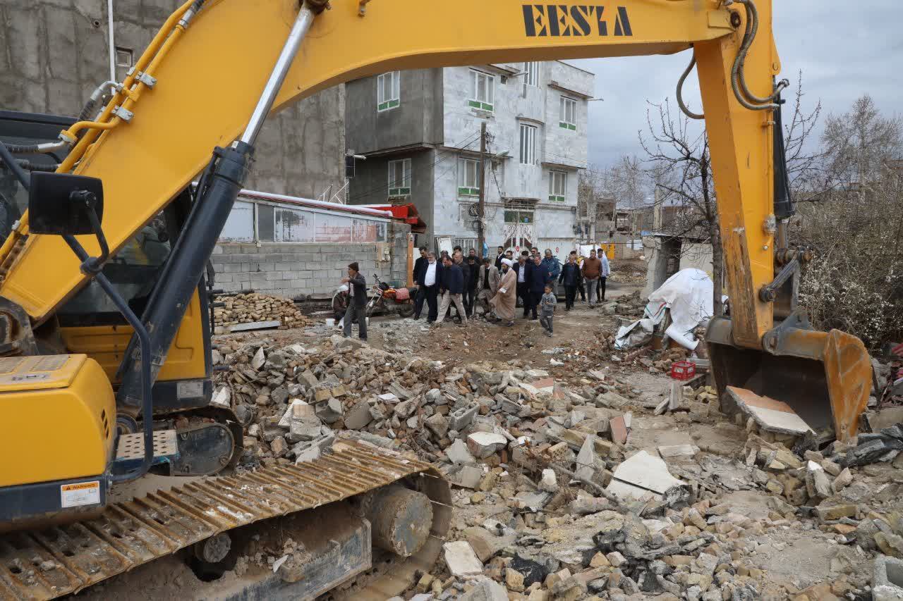 استاندار آذربایجان غربی: روند بازسازی مناطق زلزلهزده خوی با سرعت ادامه دارد