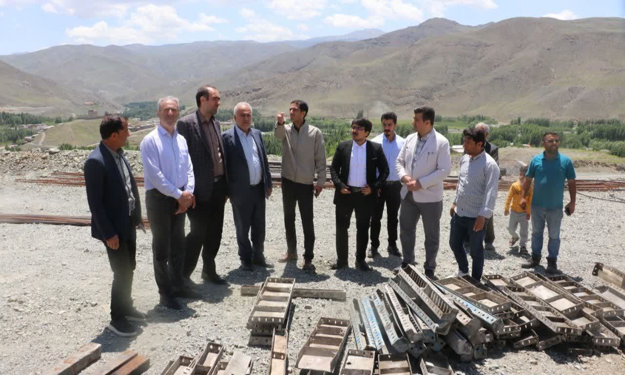 بازدید میدانی سرپرست فرمانداری خوی از پروژههای عمرانی بخش قطور