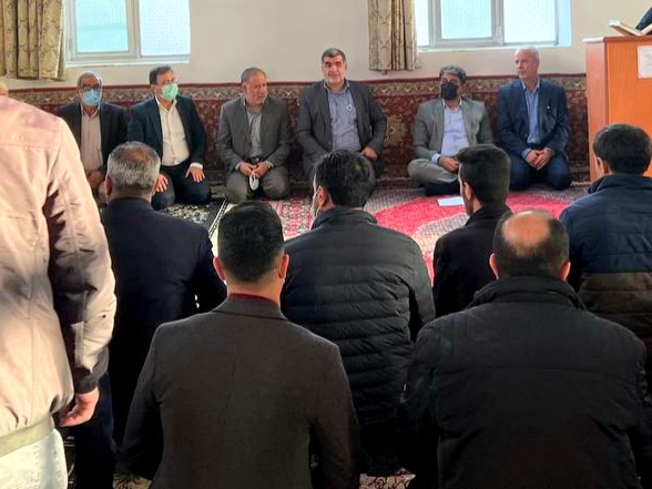 بازدید رئیس بنیاد مسکن انقلاب اسلامی کشور از مناطق زلزله زده بخش قطور