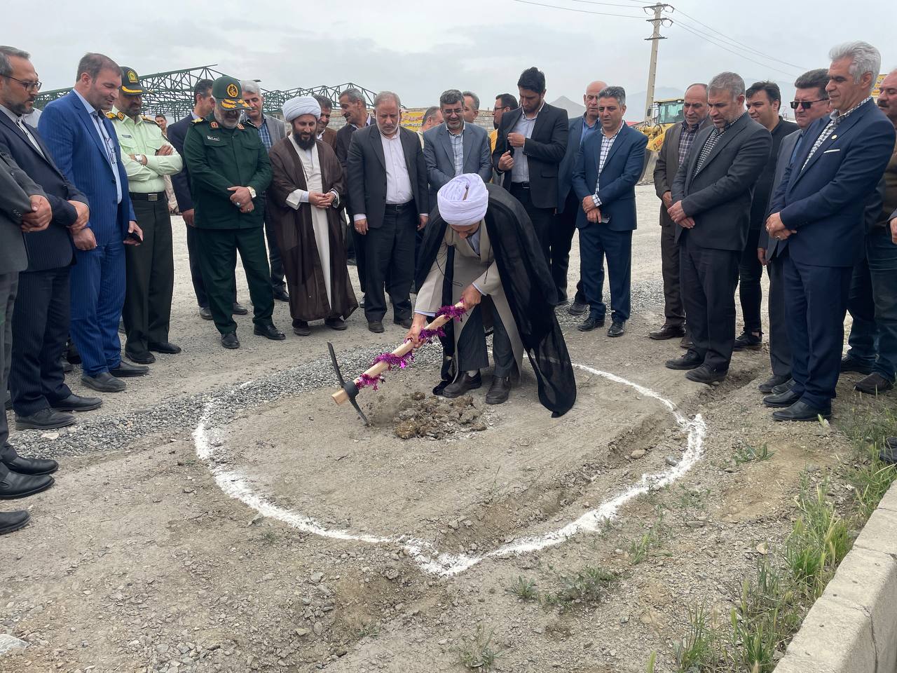 آغاز عملیات اجرایی زیرسازی، جدول گذاری و آسفالت شهرک صنعتی خوی