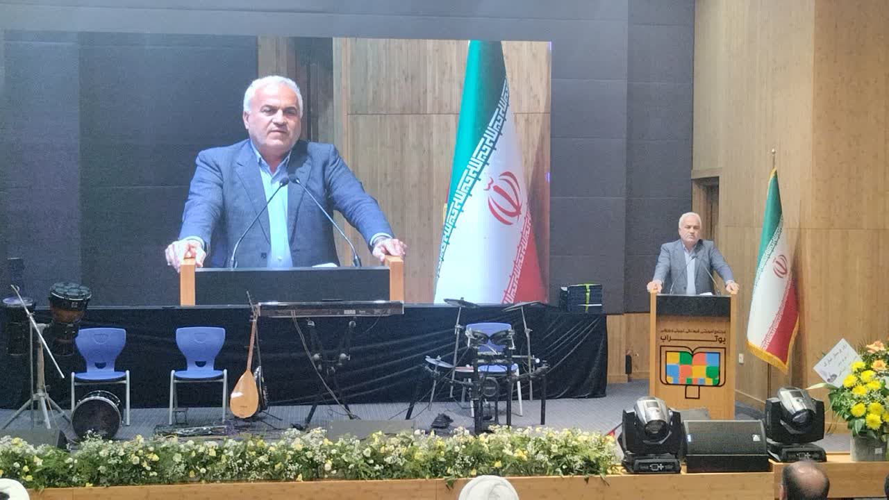 پرستاران؛ فرشتگان زمینی سلامت و تسکینبخش آلام مردم