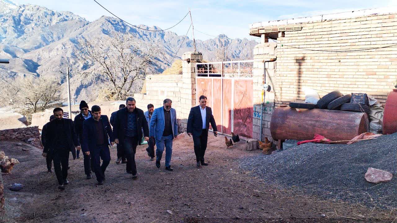 بررسی مسائل و مشکلات روستاهای بخش فیرورق