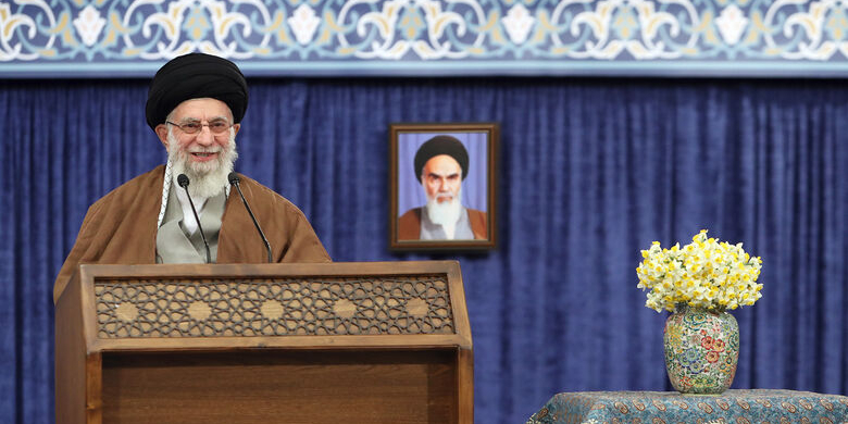 رهبر انقلاب اسلامی سال 1400را سال «تولید؛ پشتیبانیها، مانعزداییها» نامگذاری کردند؛