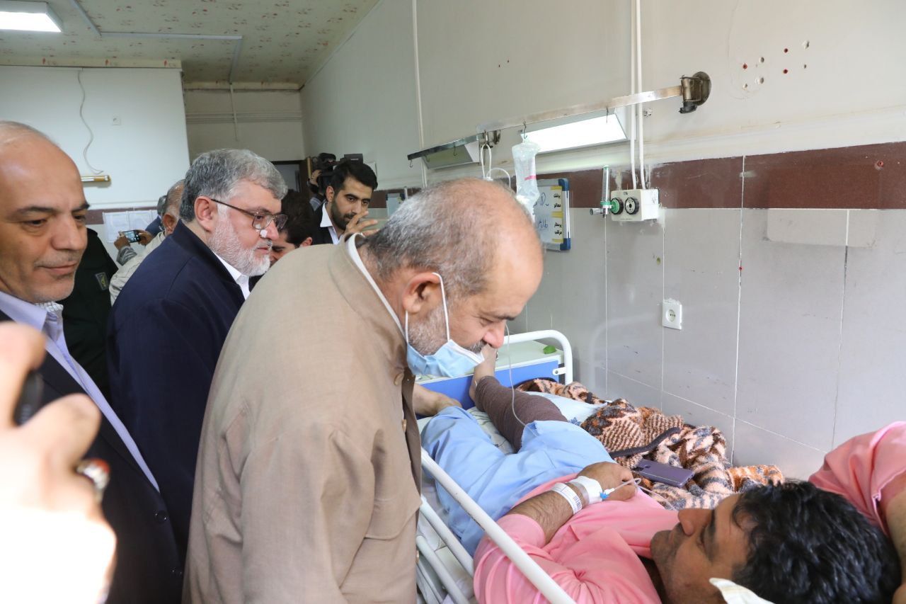 حضور وزیر کشور در مناطق زلزله زده شهرستان خوی