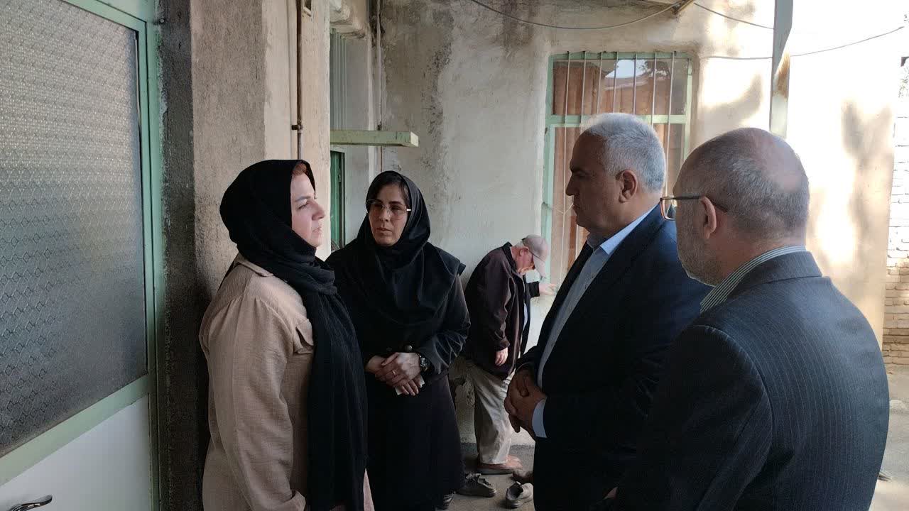 دیدار فرماندار ویژه خوی با نابینایان به مناسبت روز جهانی عصای سفید