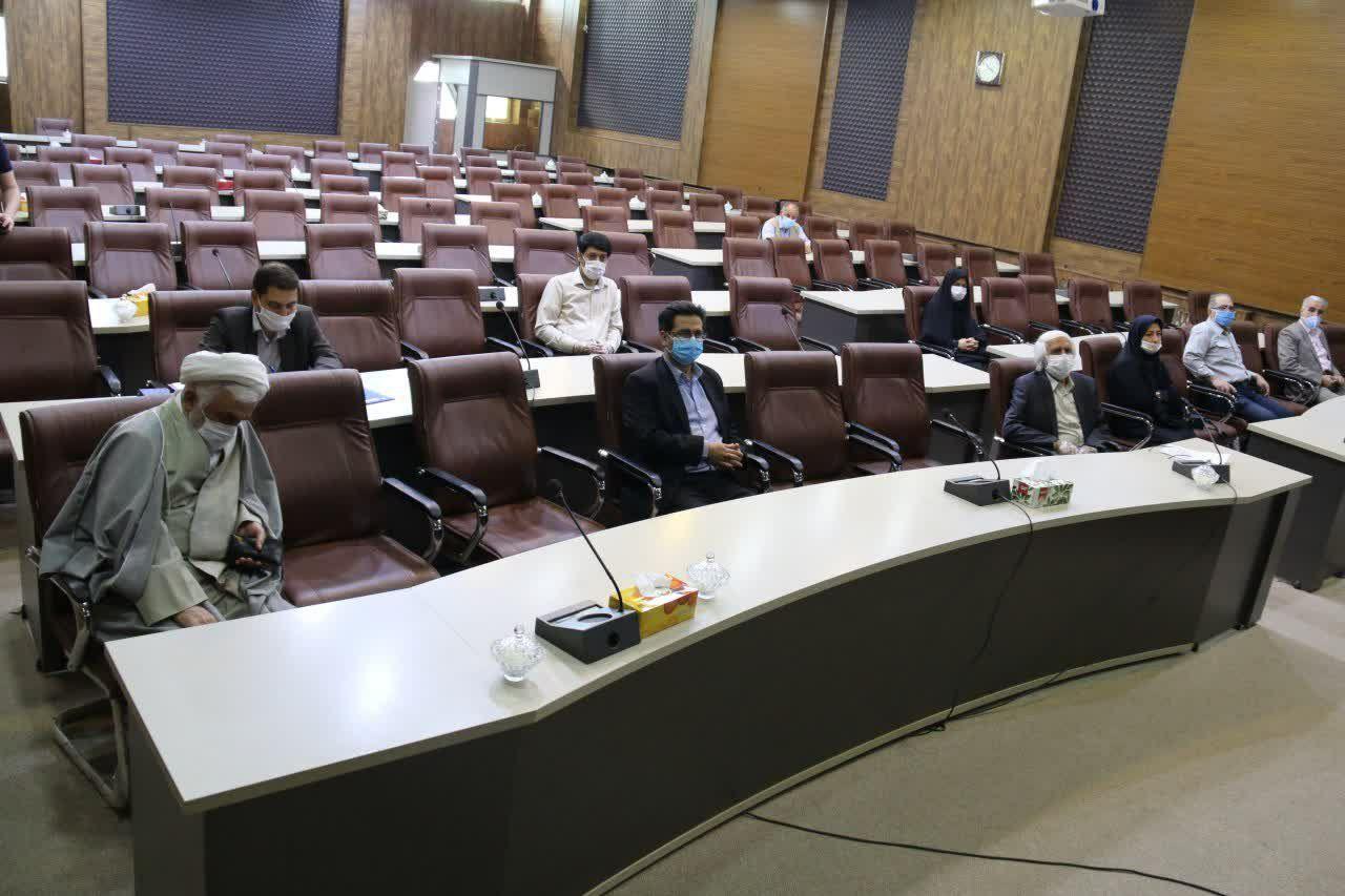 تجلیل فرماندار شهرستان خوی از نویسندگان و اهل قلم