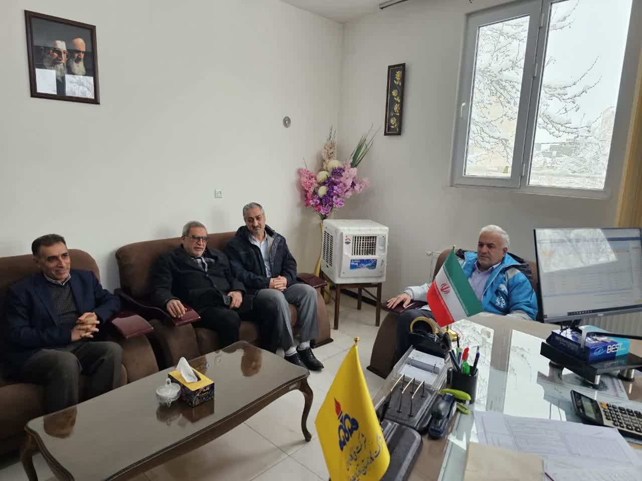 بازدید فرماندار خوی از شرکت گاز