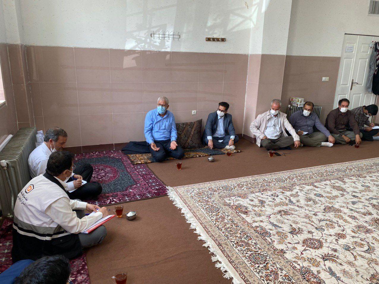 بازدید سرپرست فرمانداری شهرستان خوی و معاون امور بازسازی بنیاد مسکن انقلاب اسلامی کشور از مناطق زلزله زده بخش قطور