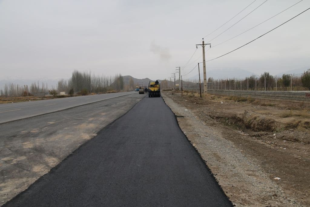 بازدید فرماندار شهرستان خوی از روند طرح تعریض محور خوی- سلماس