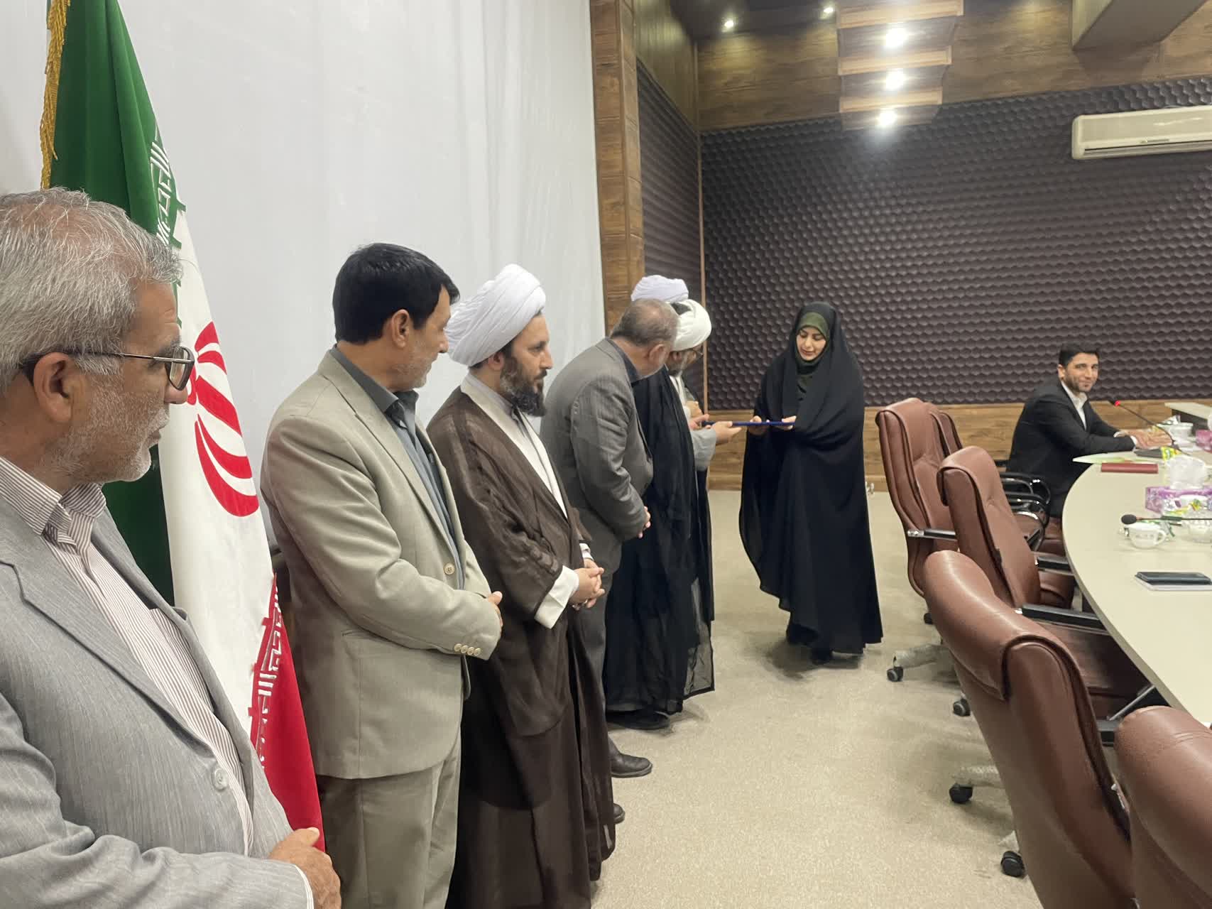آلبوم تصویری/ برگزاری جلسه شورای اداری شهرستان خوی در محل سالن جلسه شهید کوچری فرمانداری.