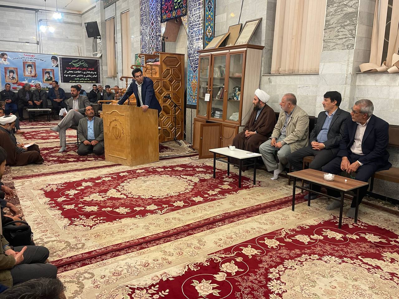 بررسی مسایل و مشکلات روستای زاویه حسن خان