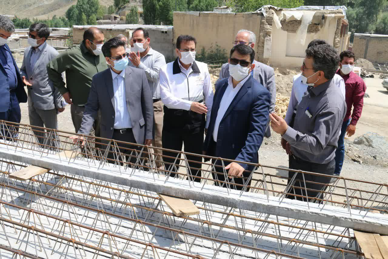 بازدید رحمانی معاون هماهنگی امور عمرانی استاندار و تیموری سرپرست فرمانداری شهرستان خوی از روند بازسازی زلزله زده بخش قطور