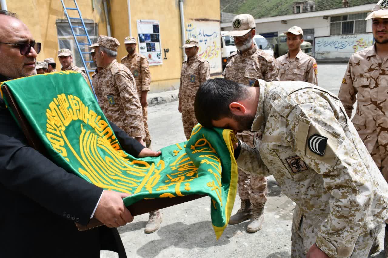 برگزاری جشن دهه کرامت با حضور خدام بارگاه رضوی در شهر قطور