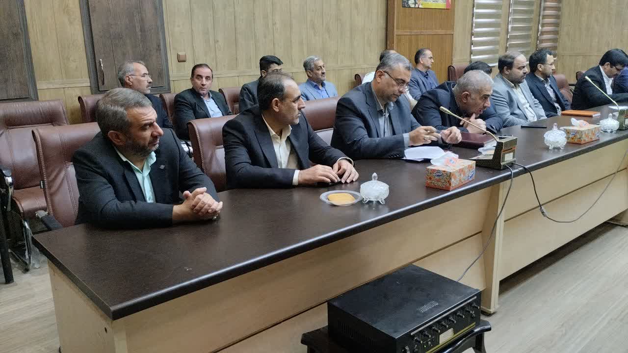 برگزاری جلسه ستاد مدیریت بحران شهرستان خوی با حضور فرماندار ویژه